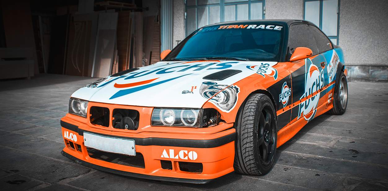 Race Car Sponsorship Wrap Design | Antonio Jesús Jiménez Joyas